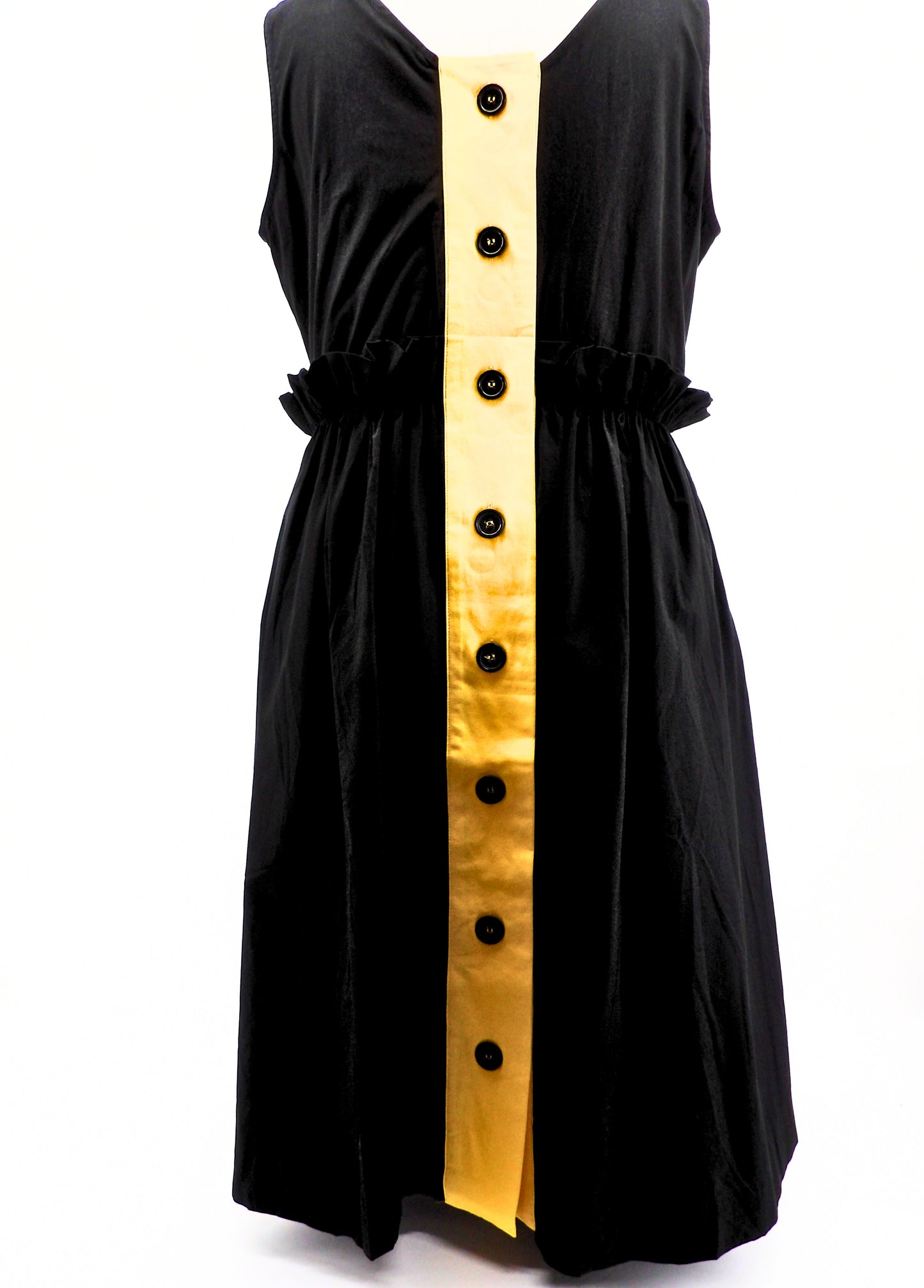 CURVY BUTTON UP POCKETS FIT & FLARE MIDI DRESS