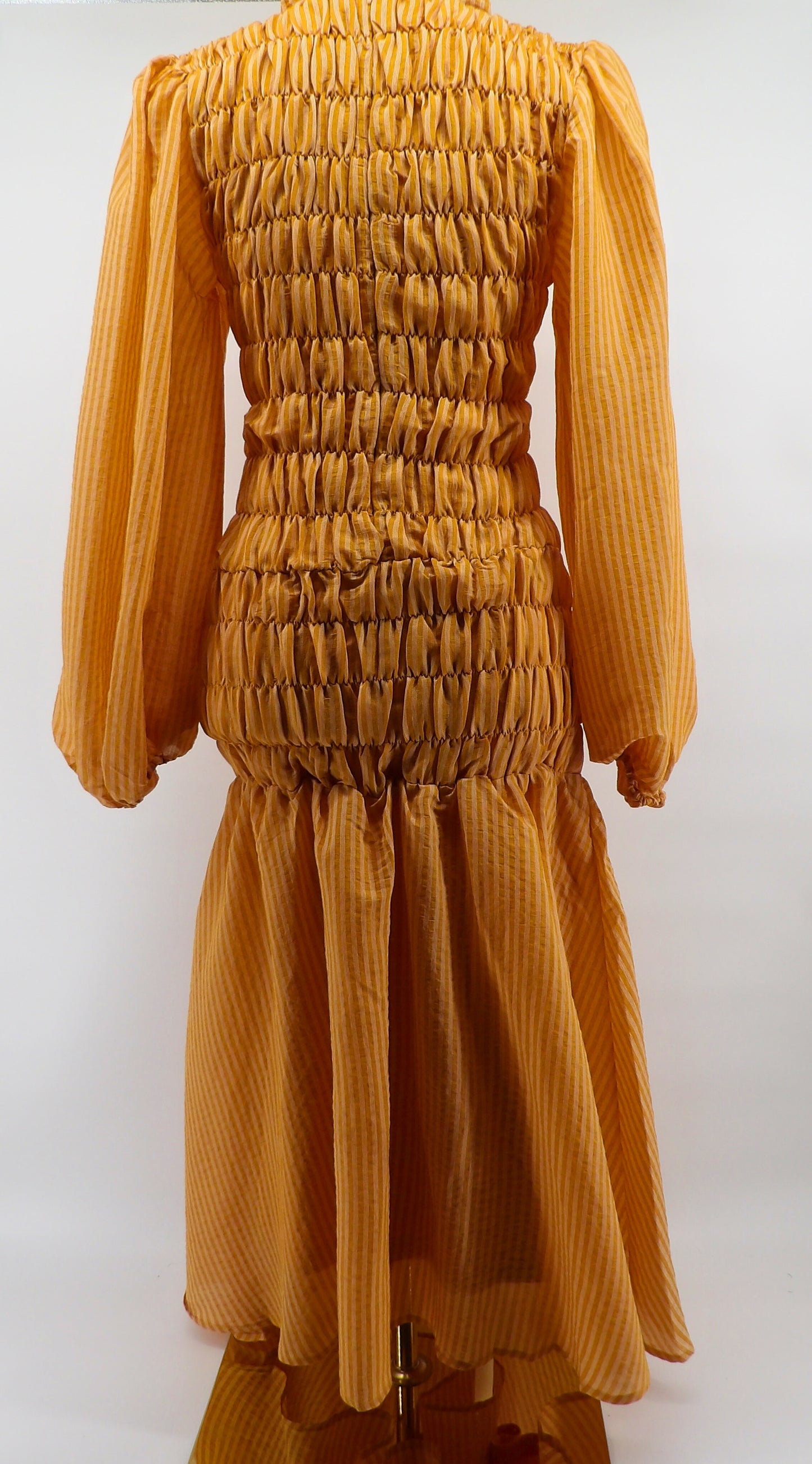 SMOCK BODY MIDI DRESS