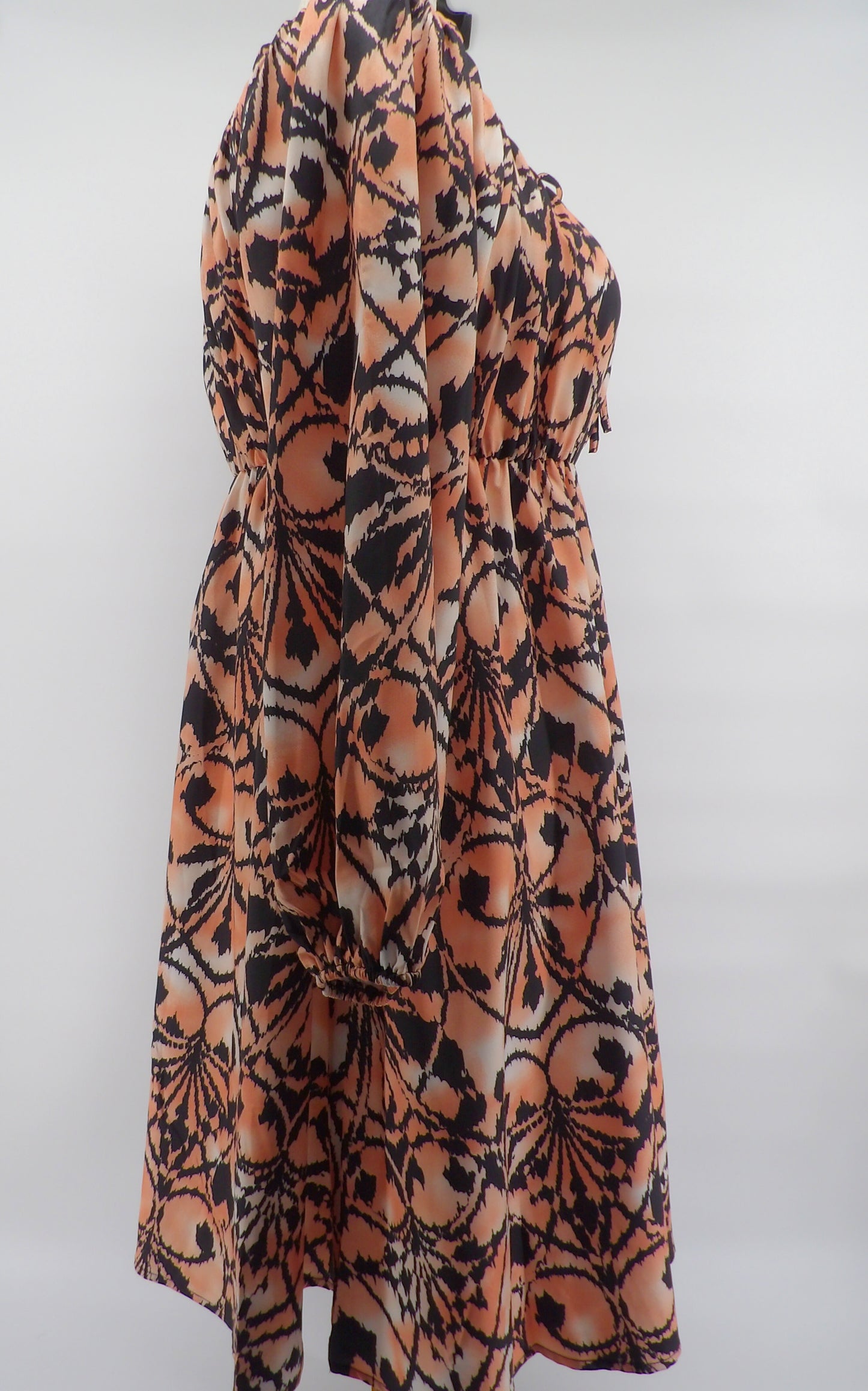 CURVY CUT OUT MIDI DRESS