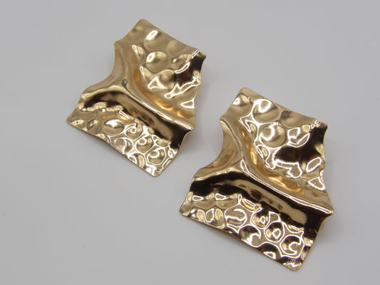 HAMMERED EARRINGS