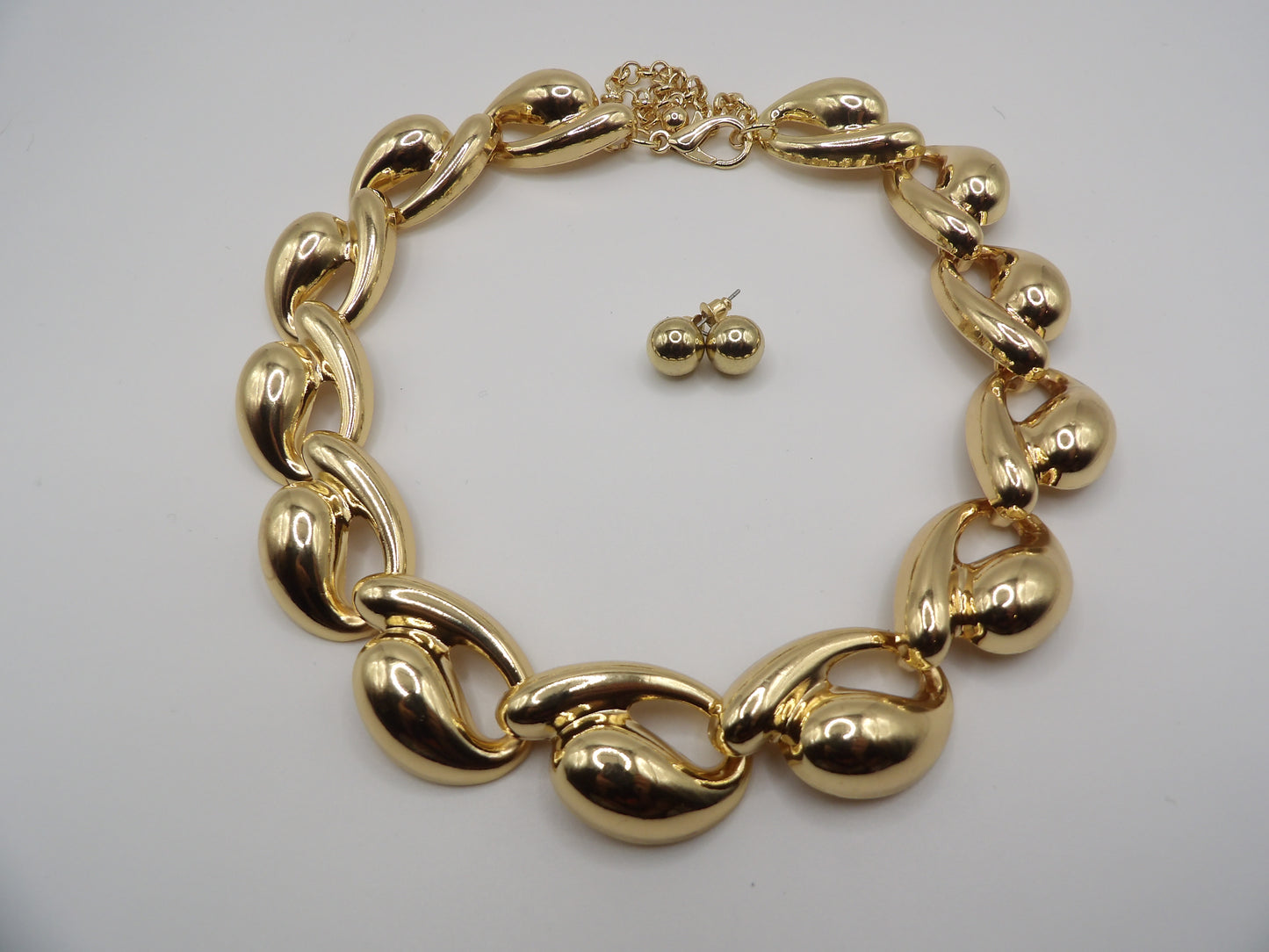 EARRINGS & CHAIN NECKLACE SET