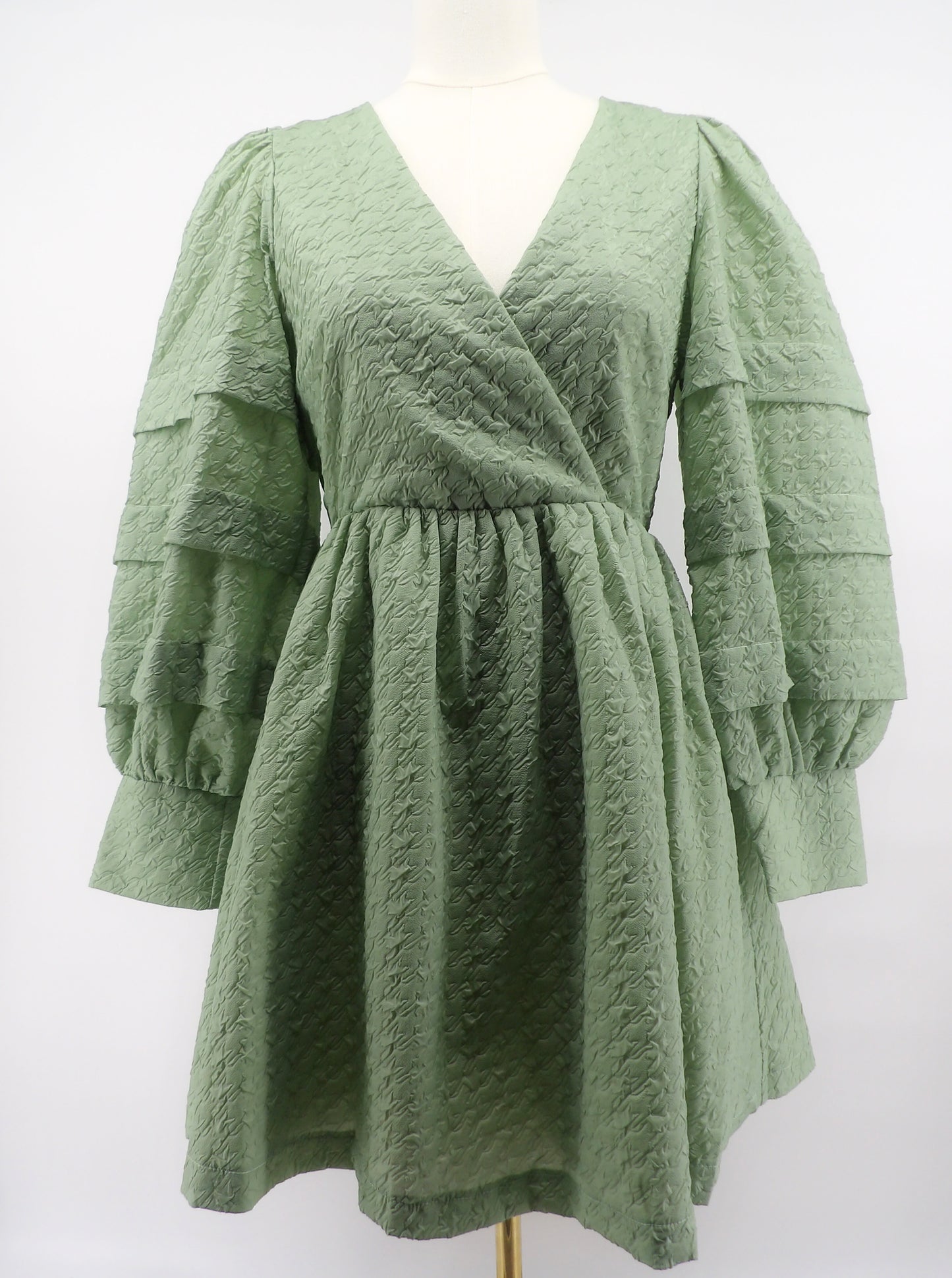 LONG TIERED SLEEVES & FLARE MINI DRESS