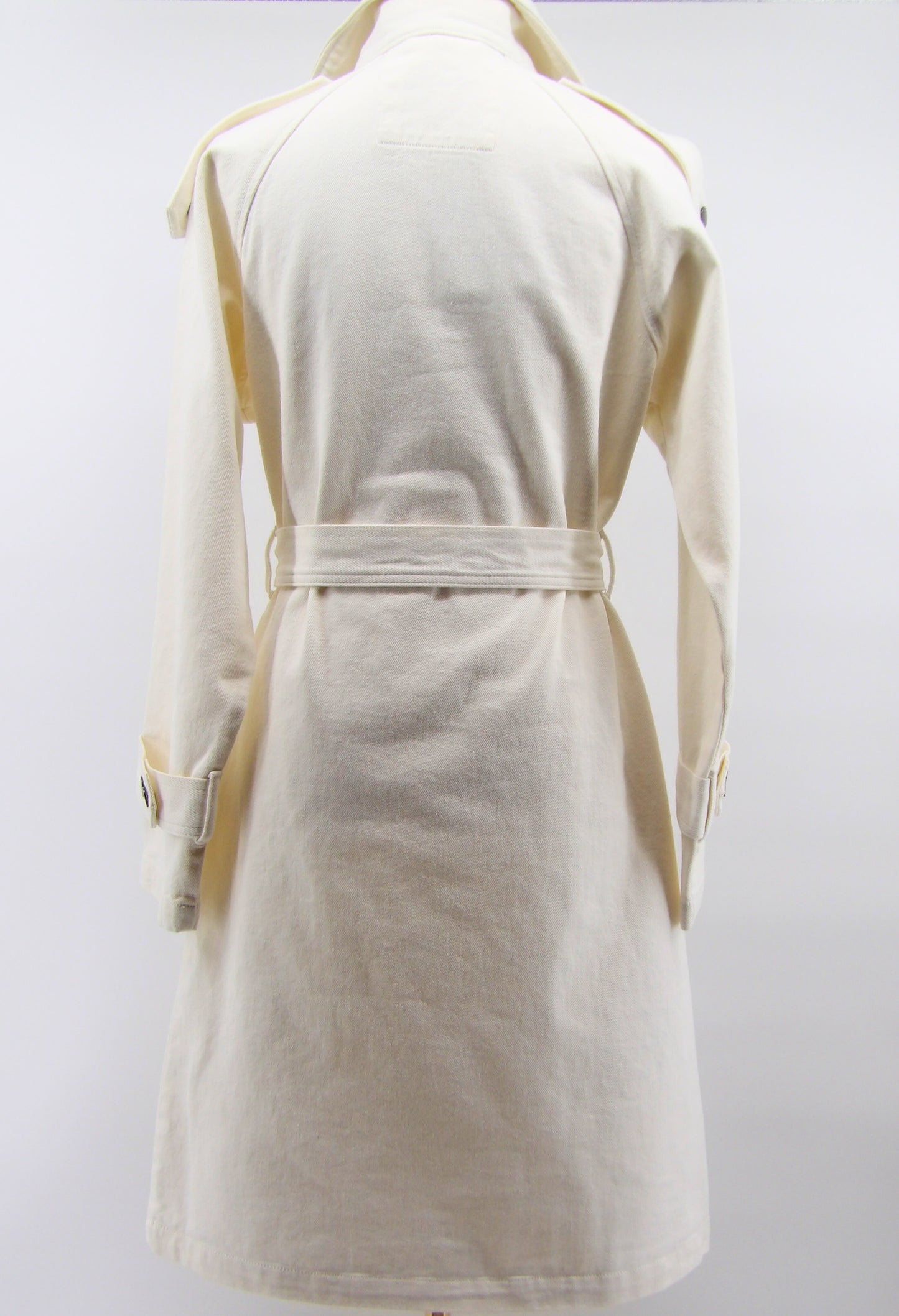 FRONT POCKETS BELTED DENIM COAT