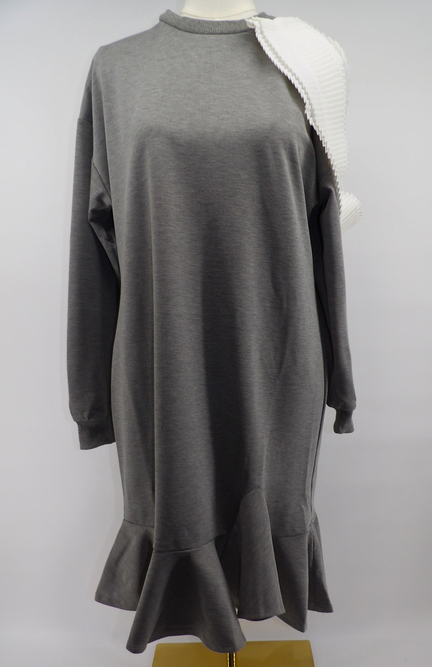 RUFFLE DETAILED  MIDI DRESS