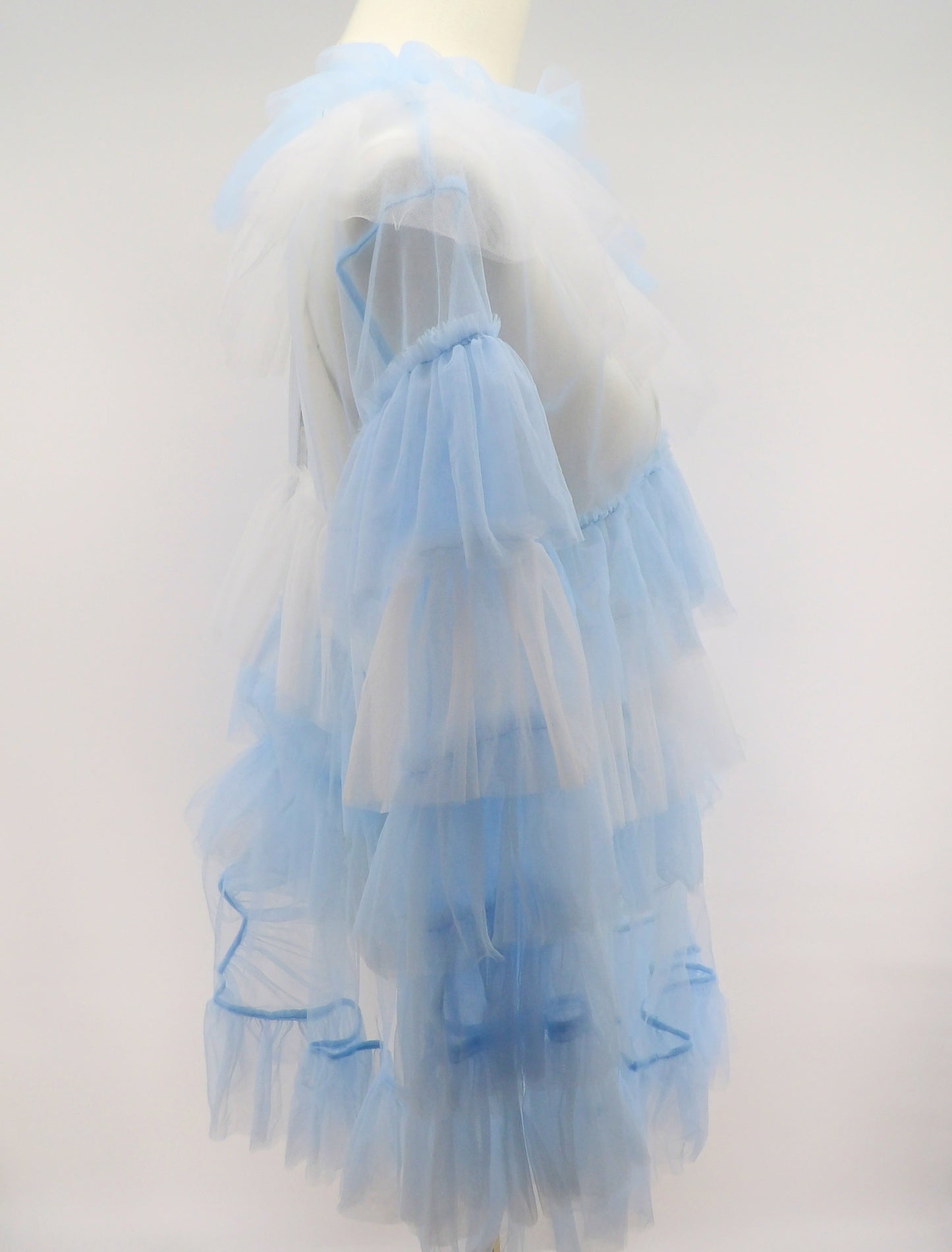 TIERED RUFFLE TUNIC TOP